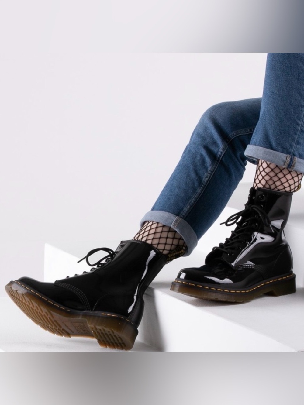 Dr. Martens 1460 Black Patent Lamper Leather 8-Eye Combat Boots Size US 7